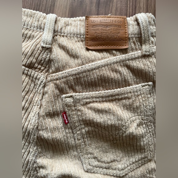 Levis pants - Picture 6 of 12